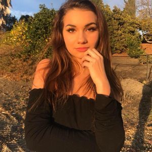 Meet your Posher, Cailey